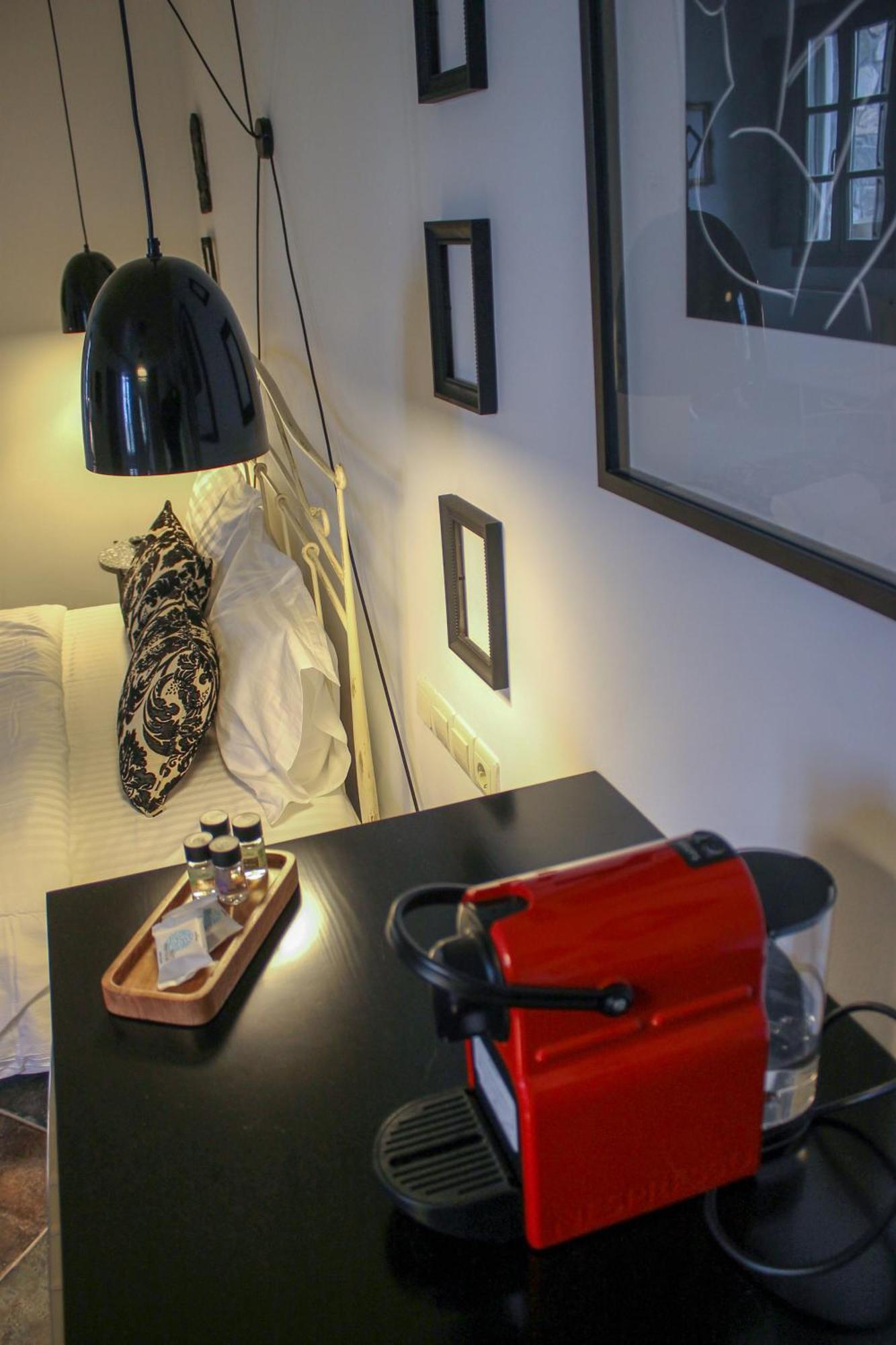 Oikies Art Rooms Ángistron エクステリア 写真