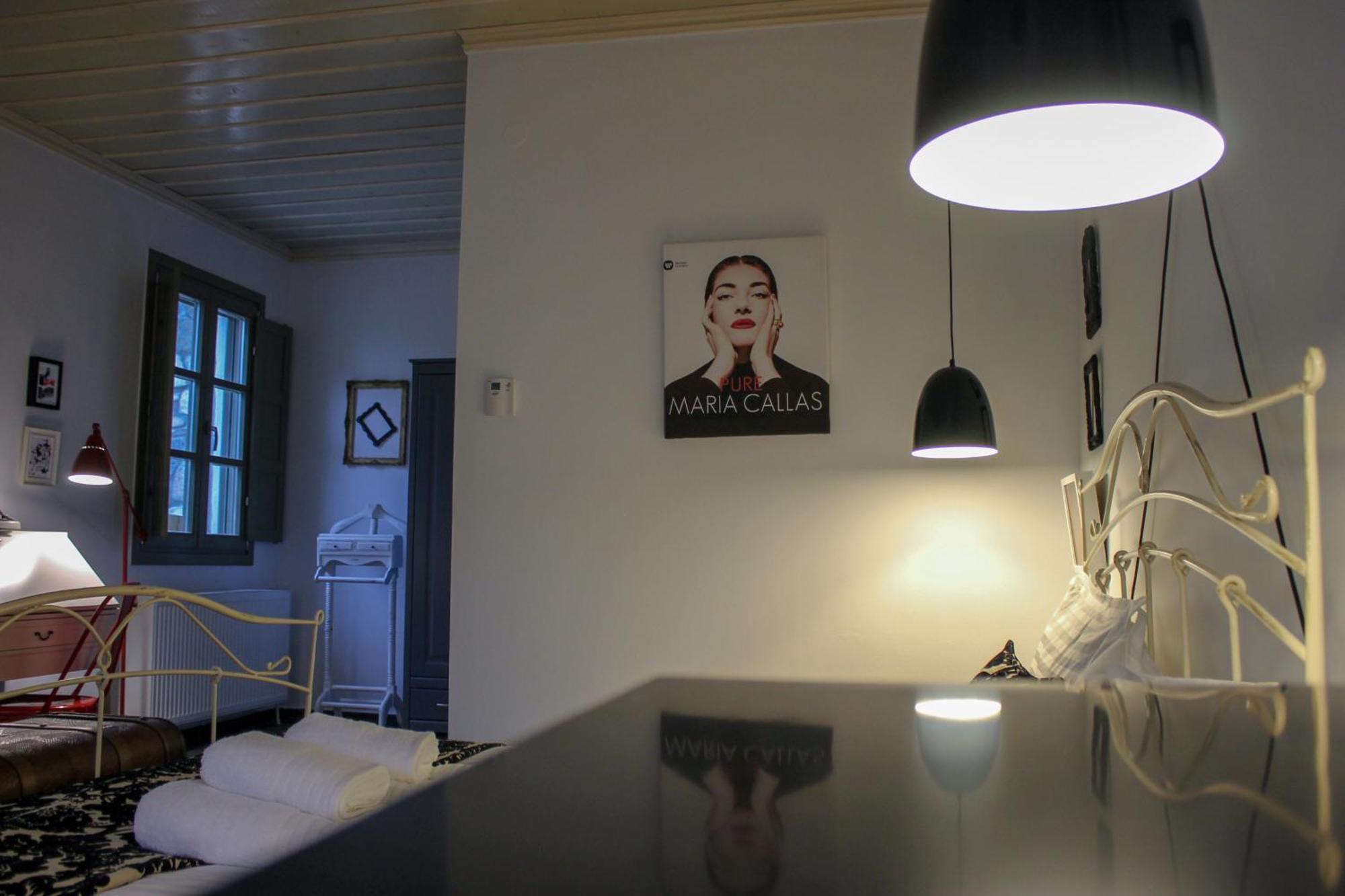 Oikies Art Rooms Ángistron エクステリア 写真